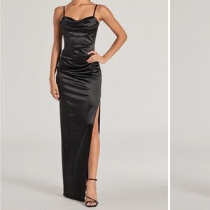 🍒 𝑷𝑹𝑰𝑪𝑬 ↓ Windsor Iliana Cowl Neck High Slit Satin Column Dress